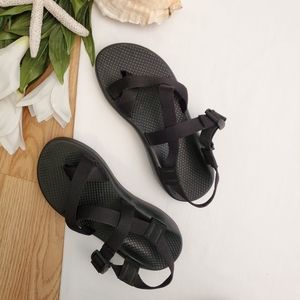 *Solid Black Single Strap Chacos*